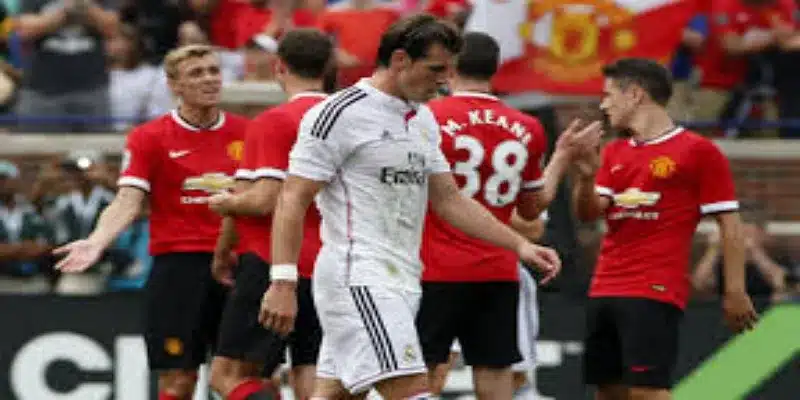 职业轨迹回顾：从诺坎普到酋长球场的循环之旅-爱游戏体育