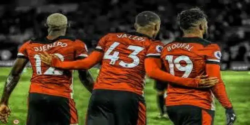 战术分析与球员表现-爱游戏体育