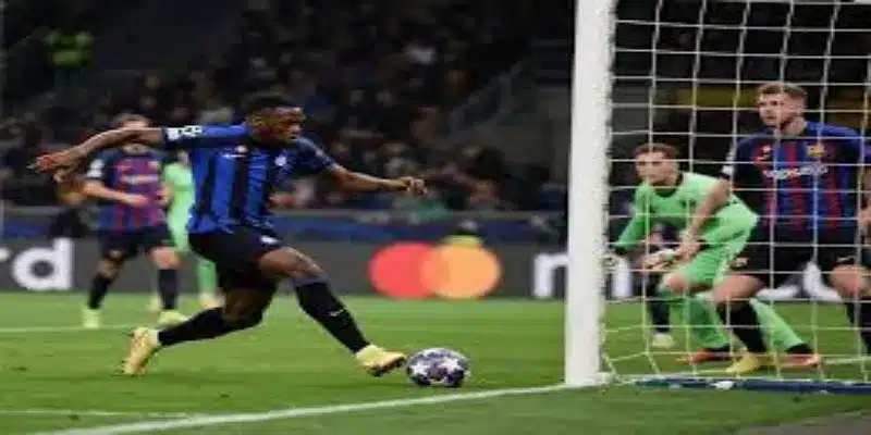 未来三大走向：爱游戏体育预测热刺女足重建路径-爱游戏体育