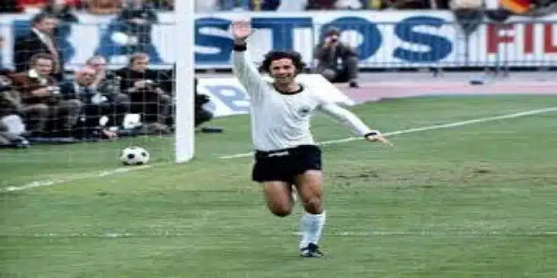 维拉关键时刻：贝利的担当-爱游戏体育