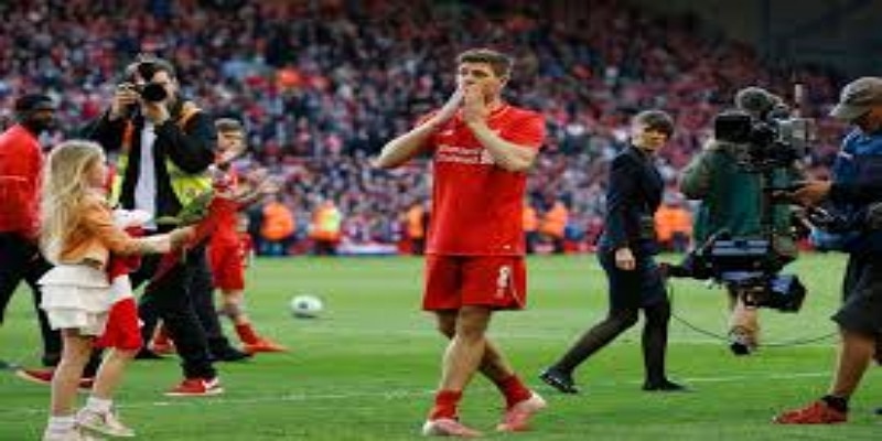 未来展望：利物浦的传承与挑战   - 爱游戏体育