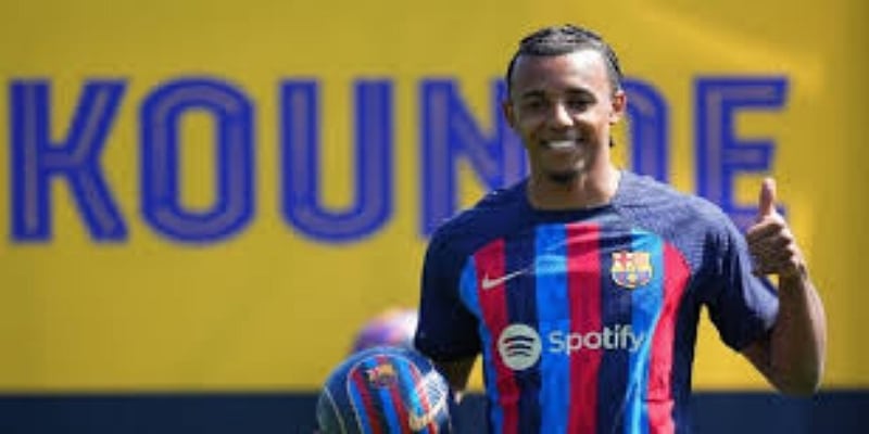 读秒绝平的戏剧性结局：萨利赫首秀救主 - 爱游戏体育