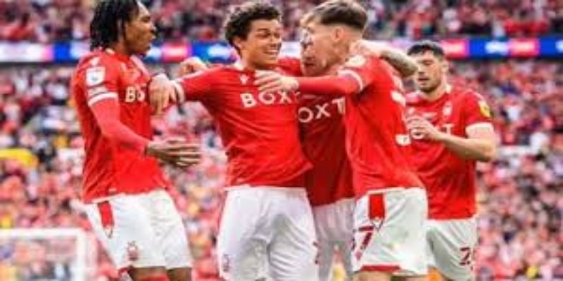 欧冠争四前景与西汉姆联挑战-爱游戏体育