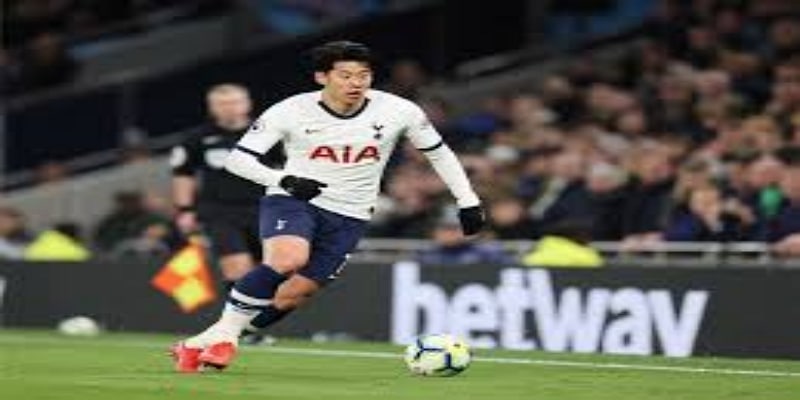 防守隐忧与绝平惊喜 - 爱游戏体育战术剖析  - 爱游戏体育